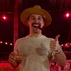 Meet your Posher, Landry